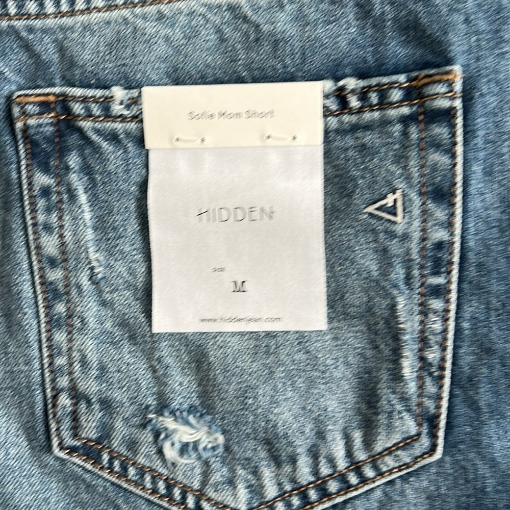 Brand New Hidden Shorts - Picture 3 of 4